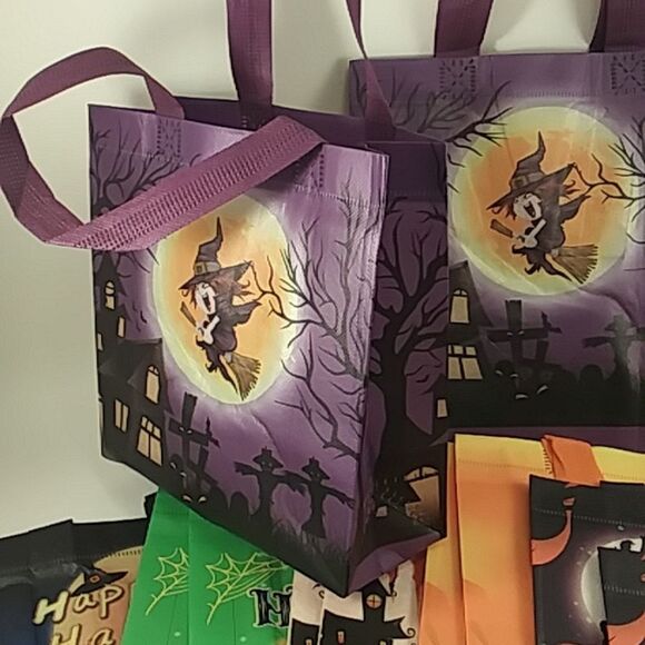 Halloween Trick Or Treat Tote Gift Bags with Handles Multicolor 12 Bags 8"X8"X3" - Picture 3 of 9